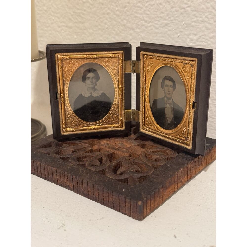 Antique Double Daguerreotype Photograph Man & Woman Ninth Plate Victorian Moody